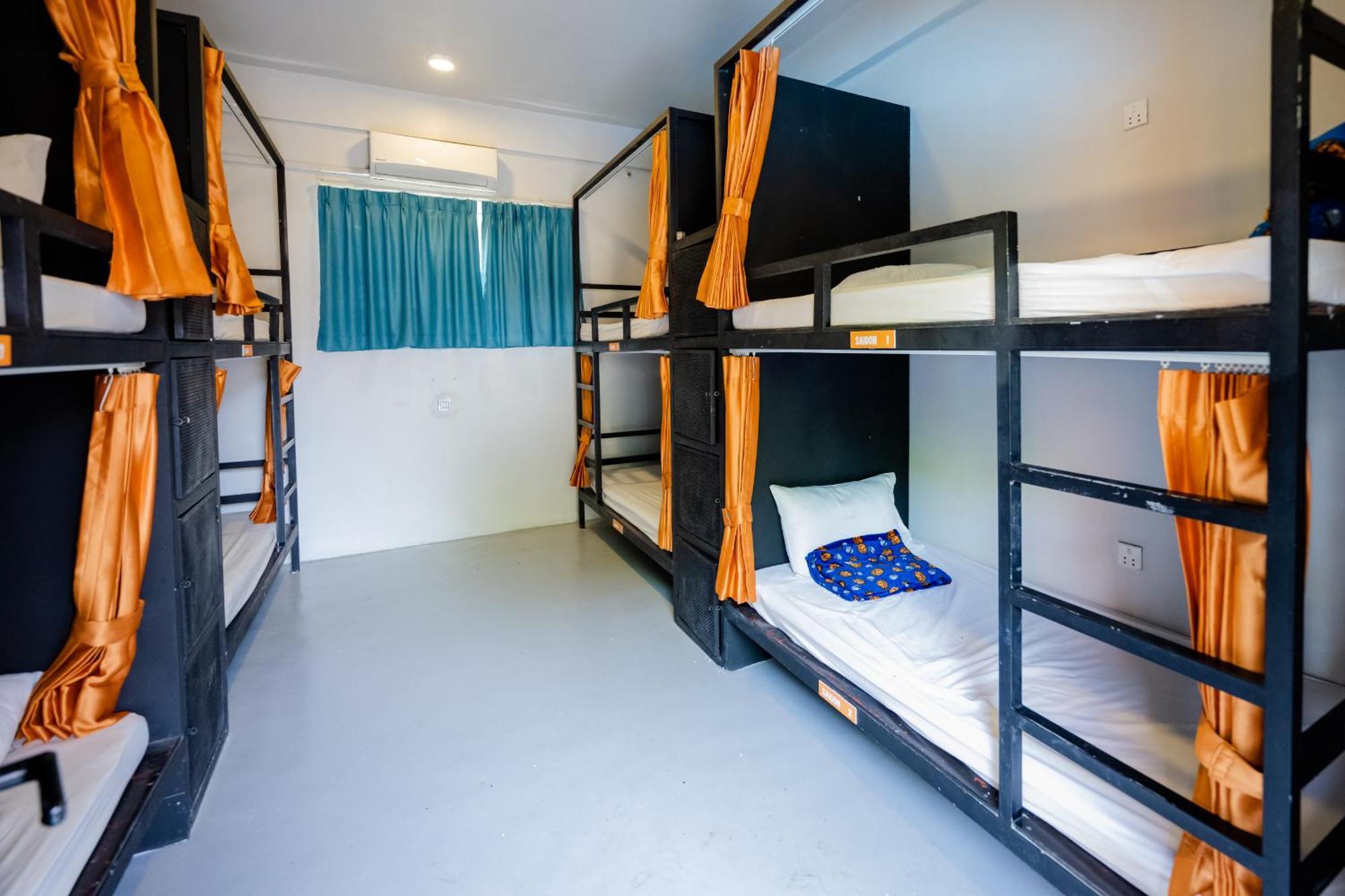 White Rabbit Hostel เสียมราฐ ภายนอก รูปภาพ
